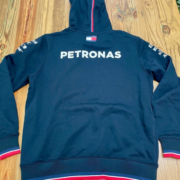 Mercedes AMG Petronas Hoodie F1 Team Black Men's Size Medium EUC - Picture 12 of 12
